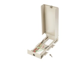 Коробка распределительная  на 10 (макс d кабеля 10мм) плинтов металлическая (28*13,5*7см), замок РАСПРОДАЖА